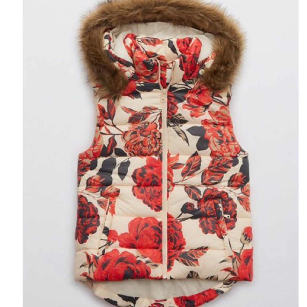 ✨SOLD✨ NWT Aerie Offline Puffer Vest
